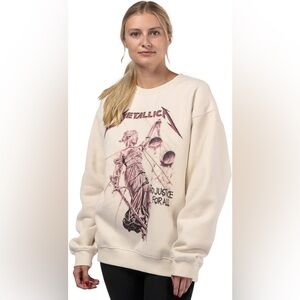 NWOT Women’s Metallica Oversized Sweatshirt.